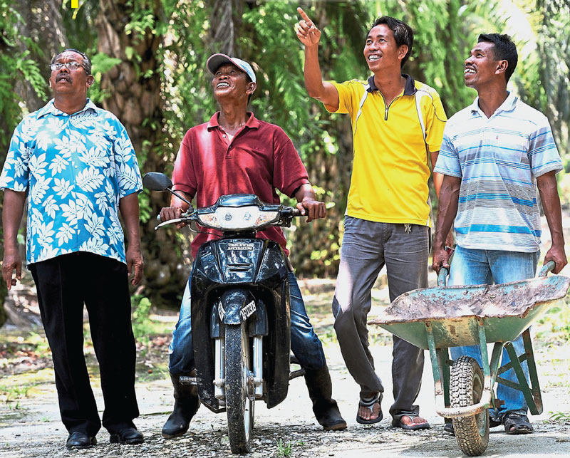 orang-asli-community-kampung-chenderong-kelubi-perak-2016